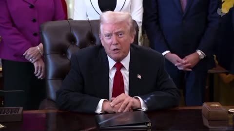 Trump LIGHTS UP Pelosi when asked about her retirement