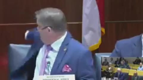 WHAT ARE SCHOOLS TEACHING NOW⁉️ THIS IS TRASH❗