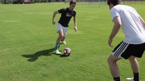 15 BEST Skill Moves to Beat Defenders in REAL GAMES