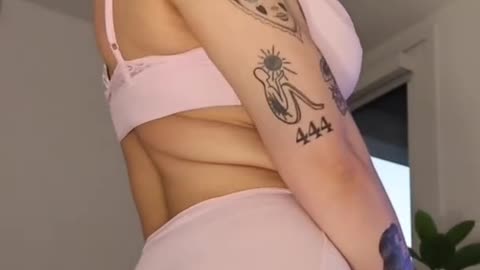 🍑 Big Booty In Pink Fit 💯🔥