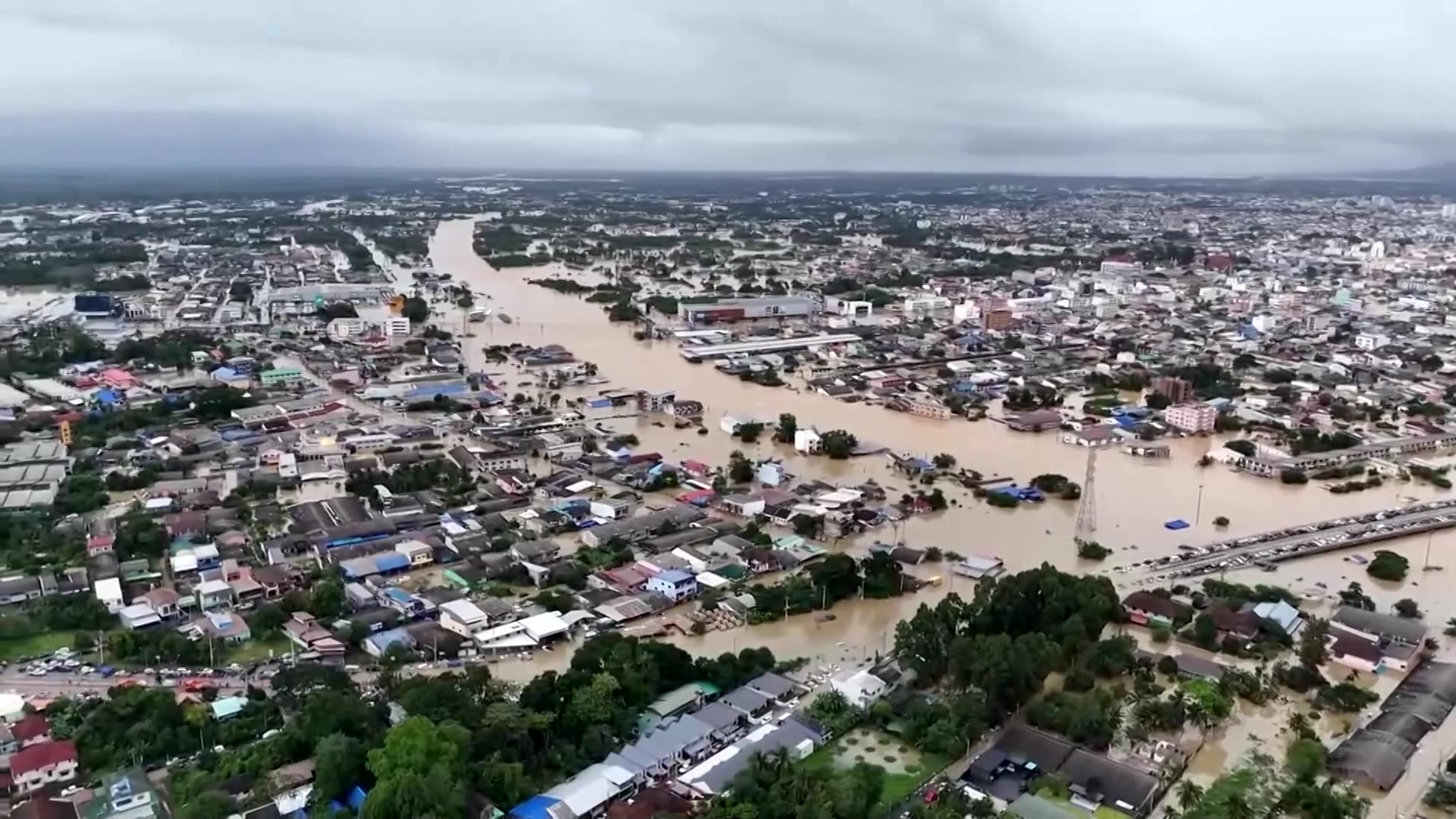 Southern Thailand reels from deadly floods