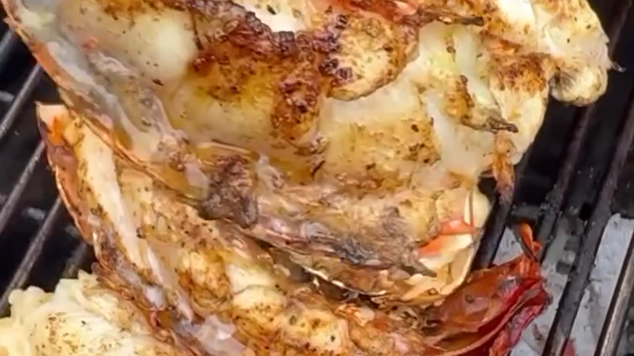 Grilling Fresh Lobster Outdoors – A Taste of Nature!