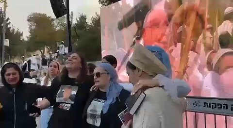 Family of a hostage in anticipation of the return of their son. Jerusalem, the Old City.