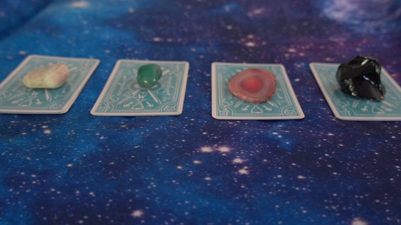 How Would They REACT if You CALLED THEM?!☎️📞📱📞😮👩🎤 Pick A Card Tarot Reading
