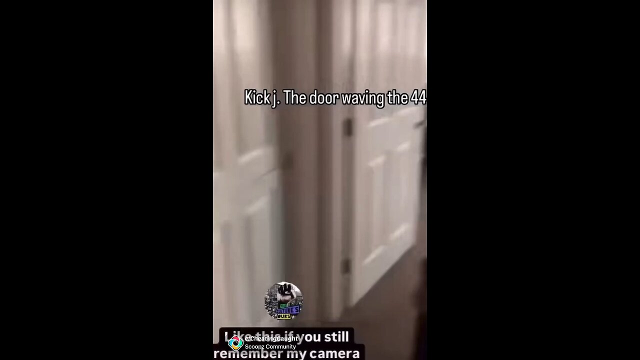 Catch the boyfriend in something😲🤣🫵🏼