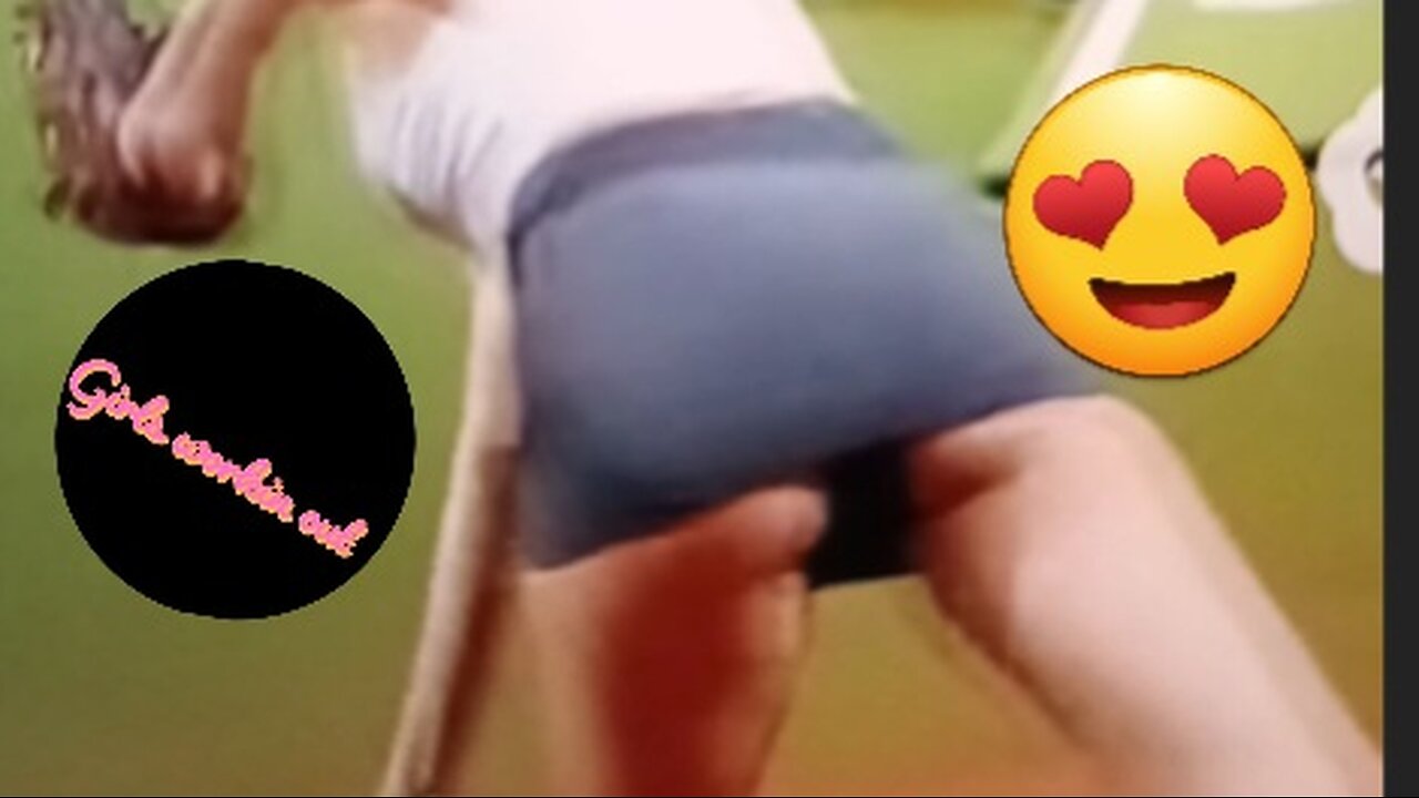 Asian beauty throws heat