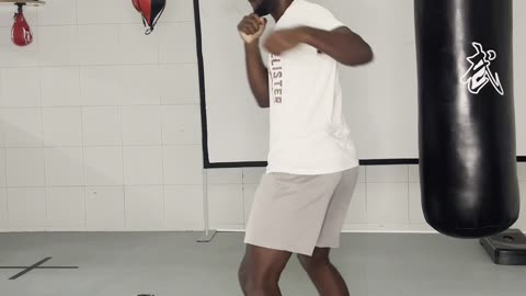 GERVONTA DAVIS TANK MODE ACTIVATED! 🥊