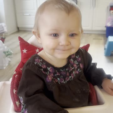 Baby Kayla and Mommy Talking — Adorable Babble 🥰