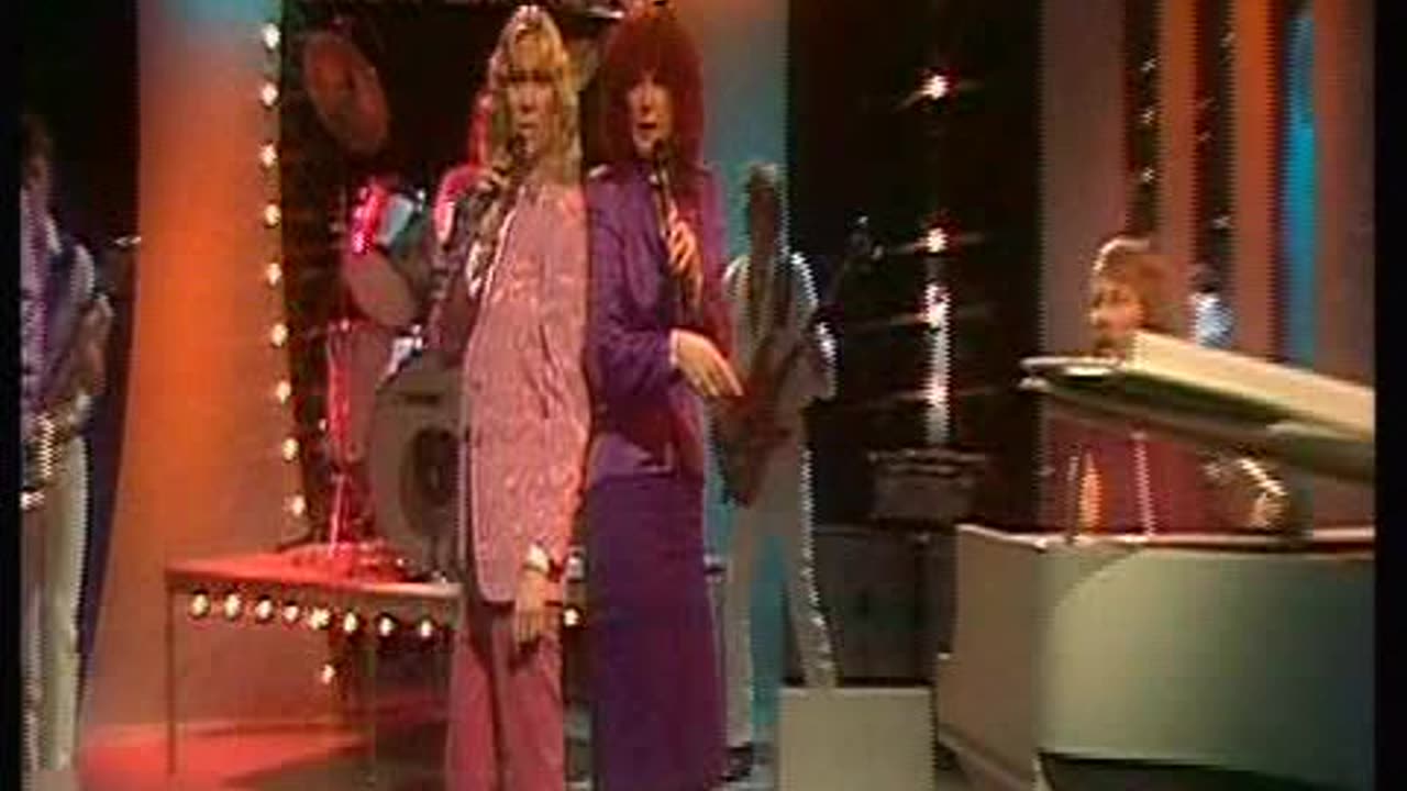 ABBA - On And On And On = Show Express 1980