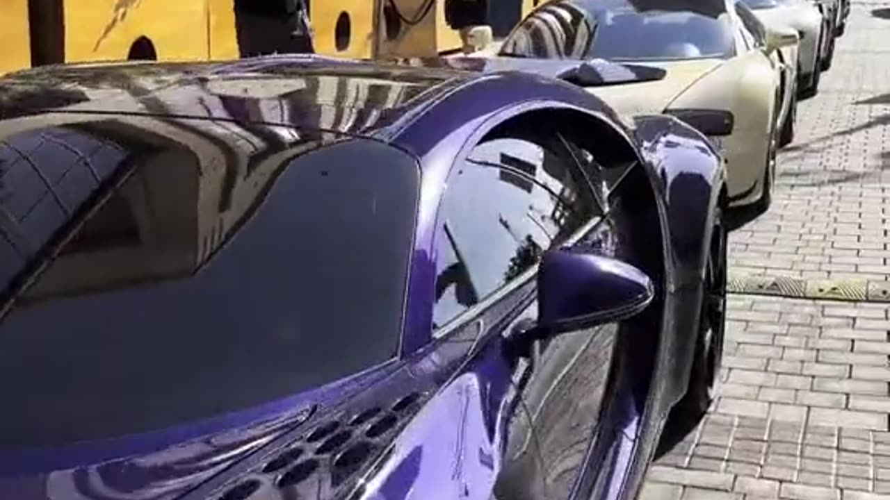 ✨💨 Dubai's Supercars: The Pinnacle of Performance & Style! | LuxurySportsCars