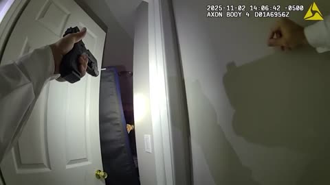 Florida Sheriffs Drop Knife-Wielding Assailant Holding Child Hostage With a Knife