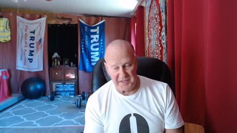 Cows Suddenly Start Collapsing After Methane Reducing Product Added To Feed/Asian nation introduces lifetime smoking ban for Gen Z and beyond /UK DYSTOPIA: Mass Stabbing in Train Sees at Least 10 People Wounded at Huntingdon