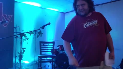 Stand Up Comedy: Yawning At My Performance #funny #comedy #dadjoke #funnyvideo #comedyvideo #silly