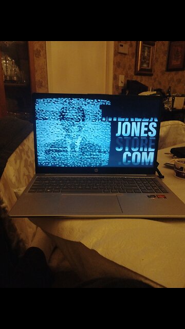 An Alex Jones drunken Thanksgiving