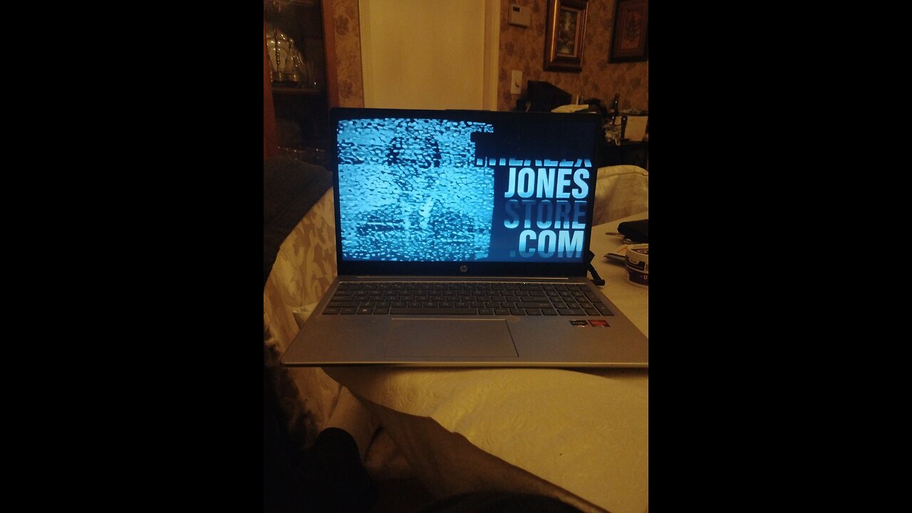 An Alex Jones drunken Thanksgiving