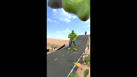 GTA V Funny Crashed Growing Down Vs Up Hulk Spider-Man