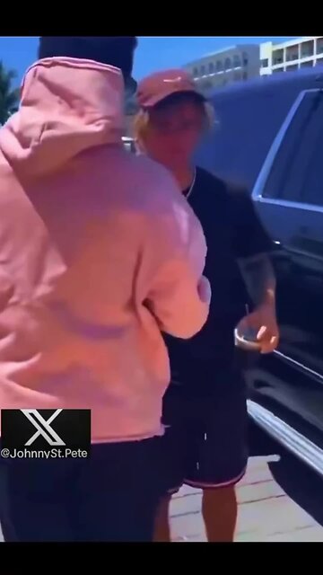 IT'S LITERALLY EVERYONE