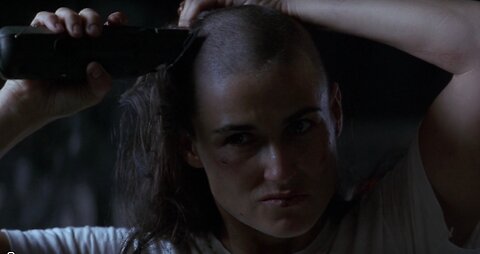 "Te aconsejo que dejes a ese capullo" | La teniente O'Neil | 1997