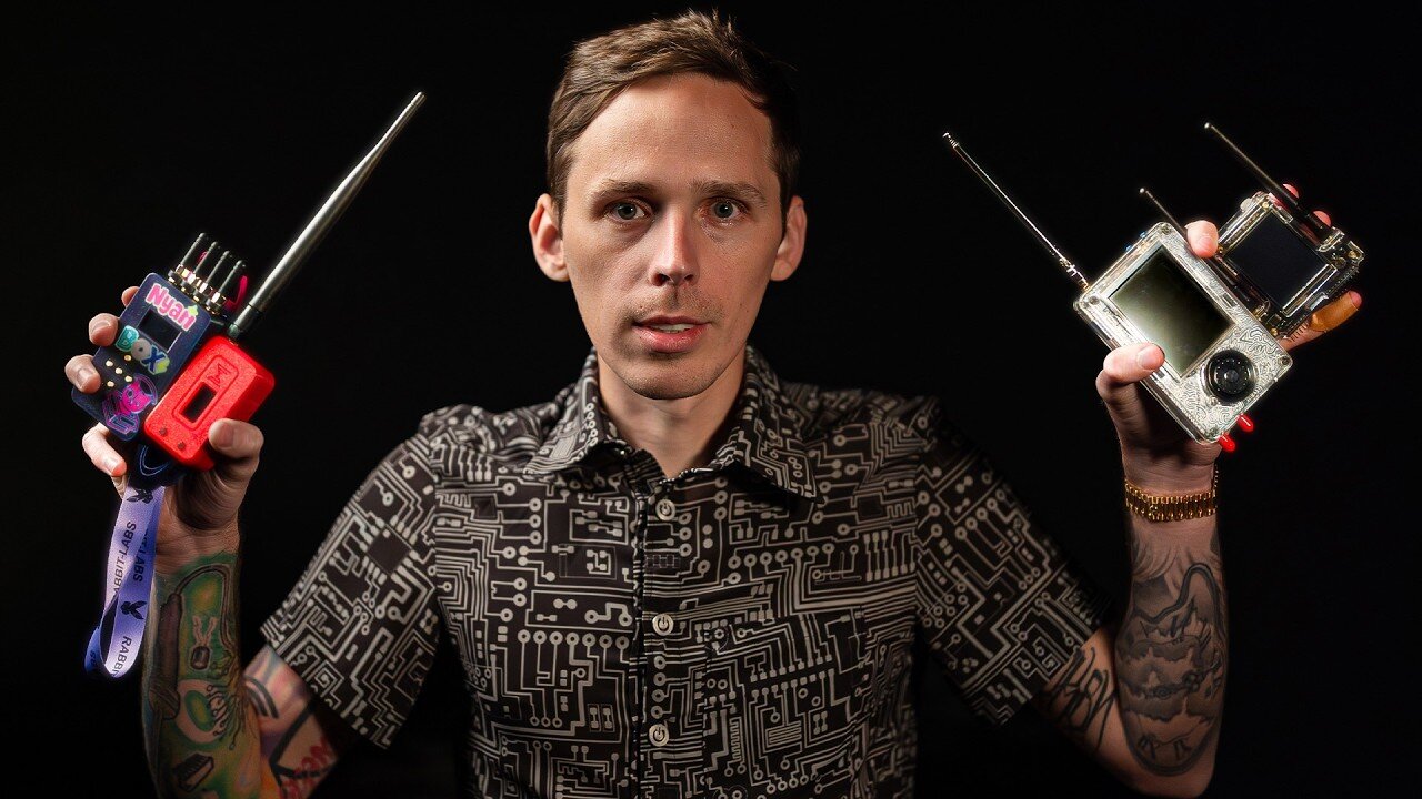 Hacker Shows the Most Insane Gadgets in His EDC