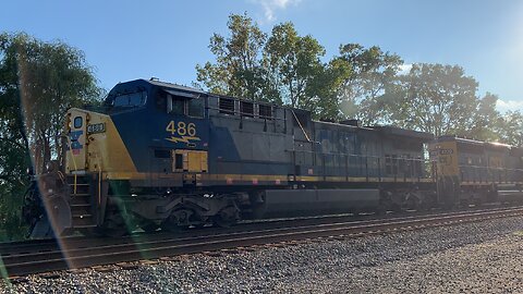 CSX Train YN2 486 gives us Buffalo horn salute (short)