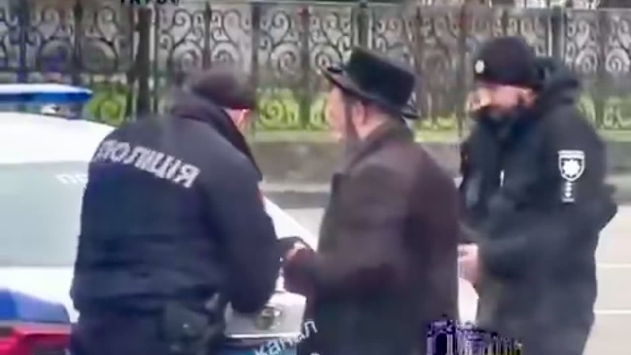 Ukrainian Men dress up as Jews to avoid the draft