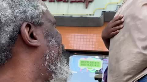 Hollywood Romance: This Homeless Man's Unexpected Night Out #LA #love #viral #unexpected #comedy