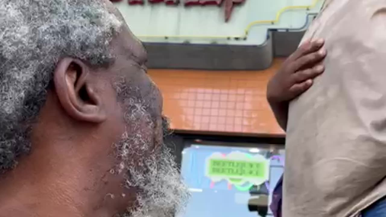 Hollywood Romance: This Homeless Man's Unexpected Night Out #LA #love #viral #unexpected #comedy