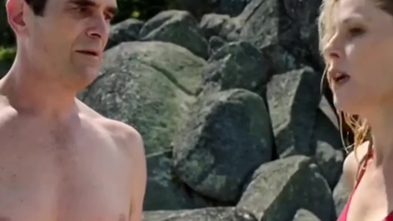 😂🐝 You Won't Believe Their Synchronized Jump! Honey, Let's Jump Together | FunFM