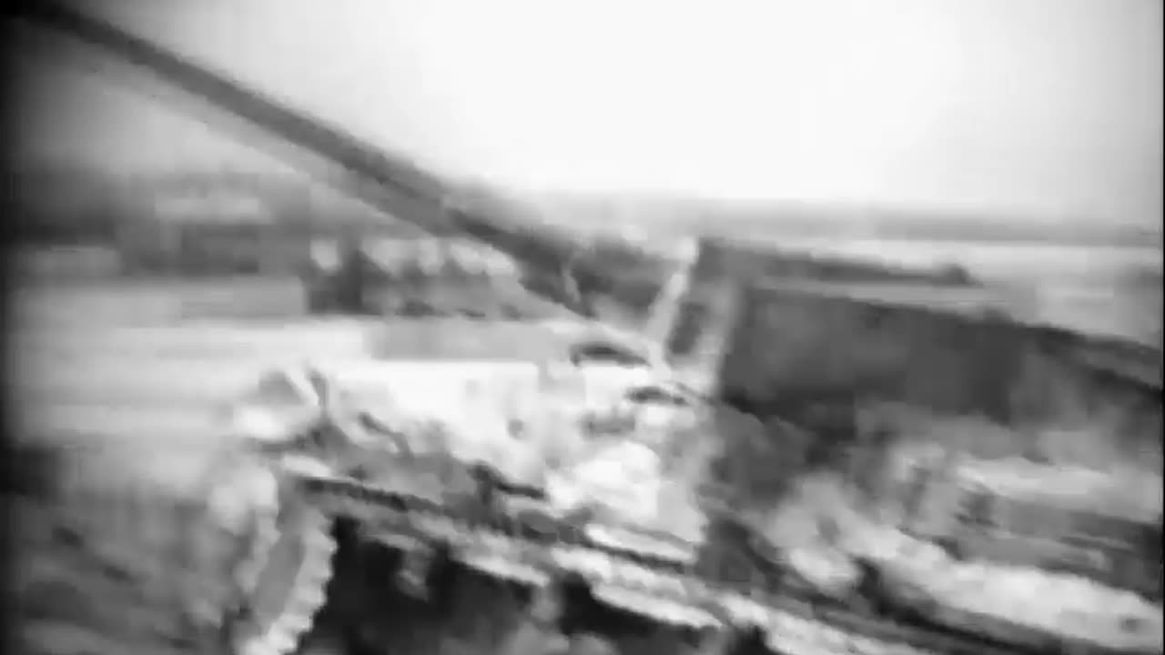 TANKS IN BATTLE, LA... - TANKS IN BATTLE, LANGLAIR (), BELGIUM ; MEMBERS OF WAR MANPO - 111-adc-3097