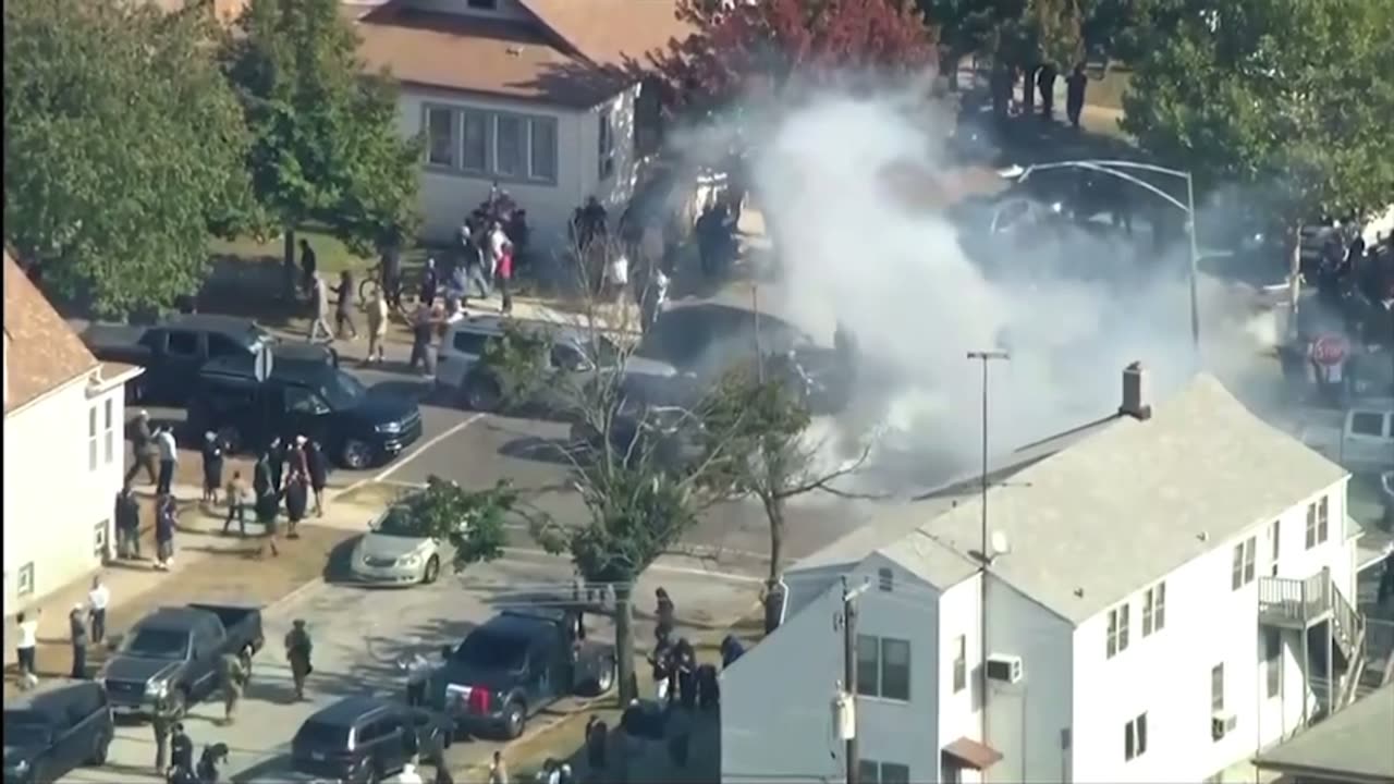 Rioters clash with ICE in Chicago