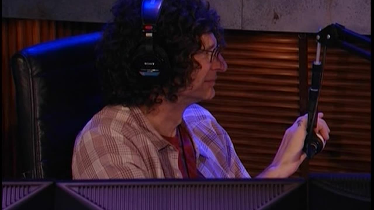 Artie Goofs on Gary's Pitch