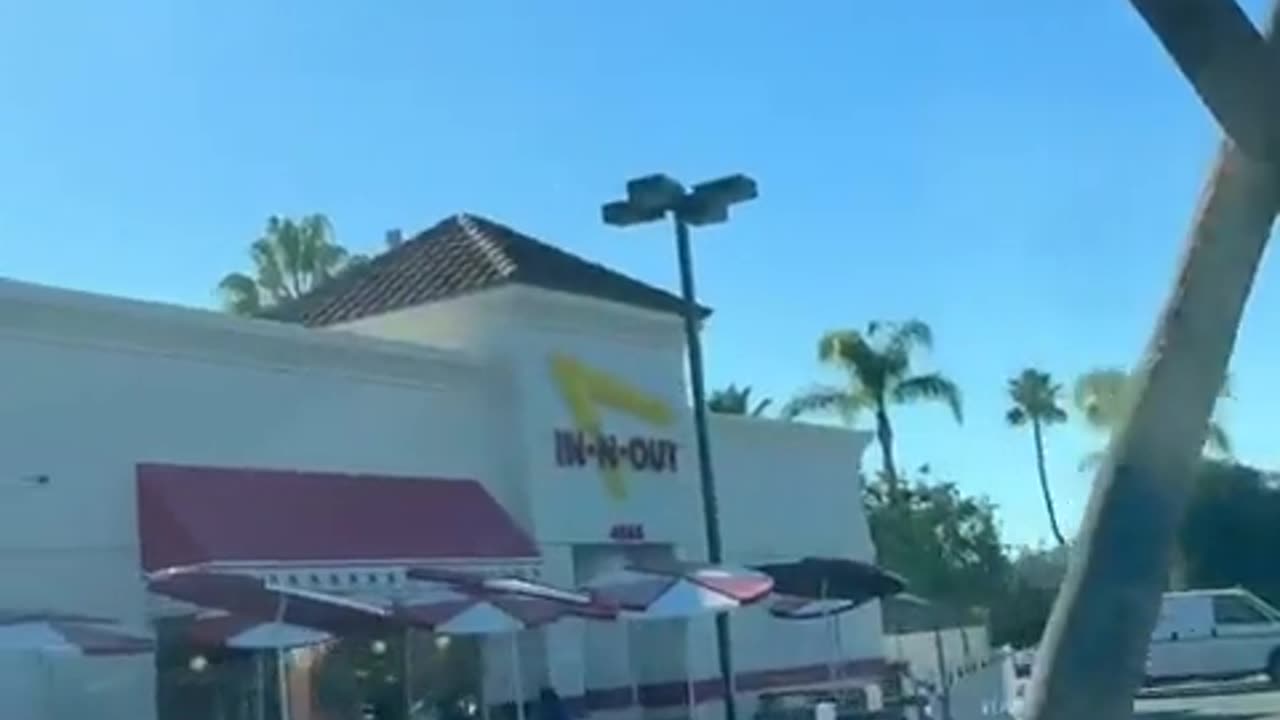 😂💡 Trying In-N-Out for the First Time! | FunFM