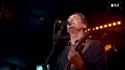 TIM HAUSE live at 'THE GRACE' | Cupchairs.com