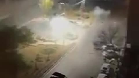 Protesters Clash with Security Forces Near Government Buildings in Tehran