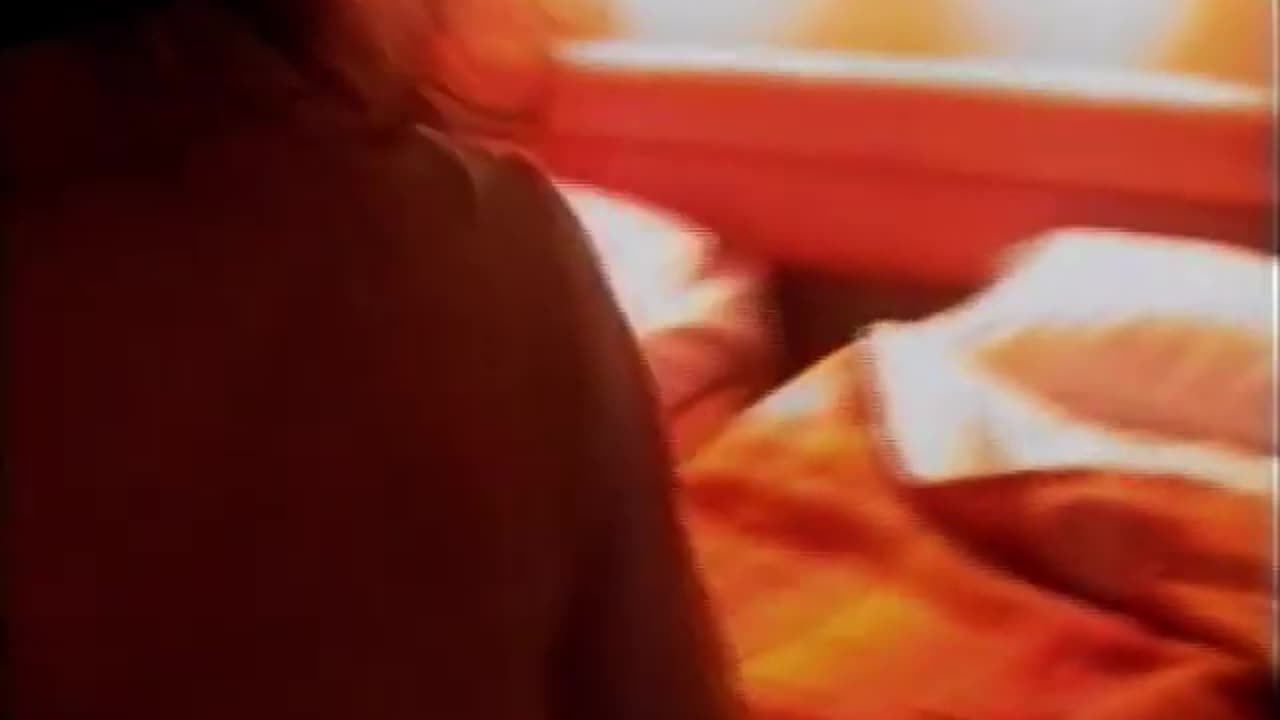 Beauty Queens and Blooclshed - Miss World 2002: Cutting Edge