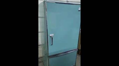 CAPTIVATING MINI VINTAGE FRIDGE🥬🍇🍉TO HAVE IN THE KITCHEN🥚🥓💫