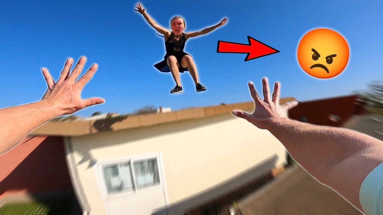 ESCAPING ANGRY GIRLFRIEND (Epic Parkour Chase).