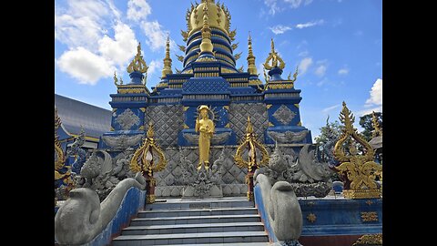 Rong Suea Ten Temple - Blue Temple 🛕 🇹🇭