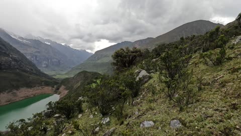 On the way down from Tullparaju (Huaraz, Ancash, Peru)