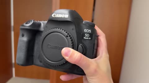 Is the Canon EOS 5D Mark IV the Ultimate DSLR for Professionals?