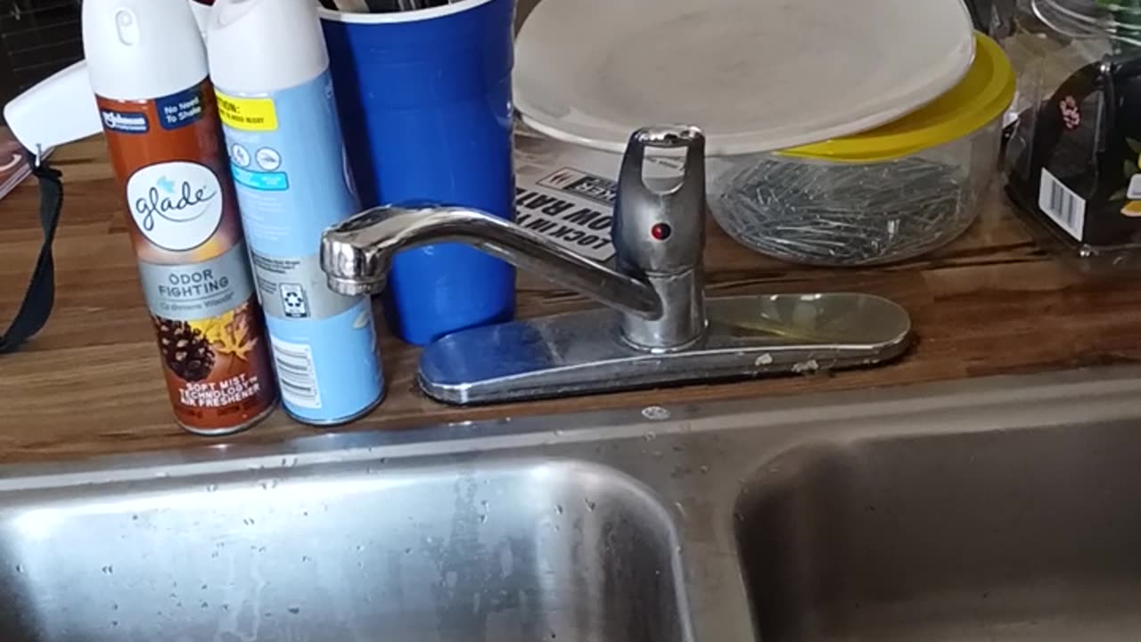 WHY I BUY BOTTLED WATER (Yes, restrict my video to viewers over 18 DUE TO SWEARING)