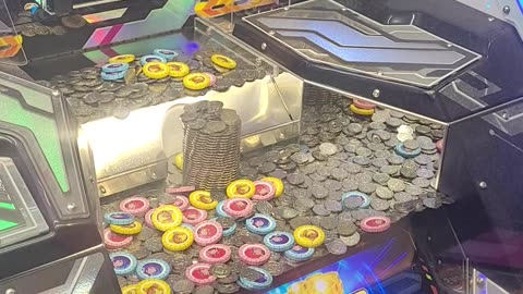 Huge long win on Galaxy Hunter Coin Pusher arcade game