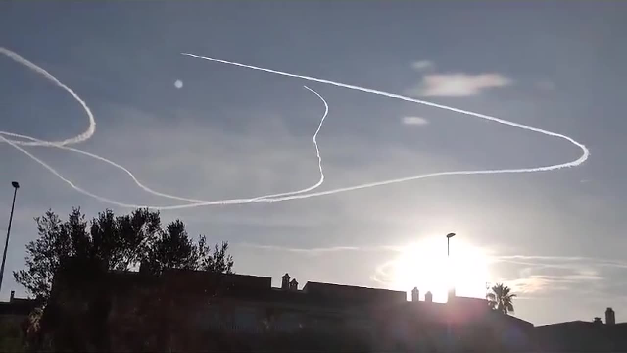 Chemtrejs manipulują pogodą