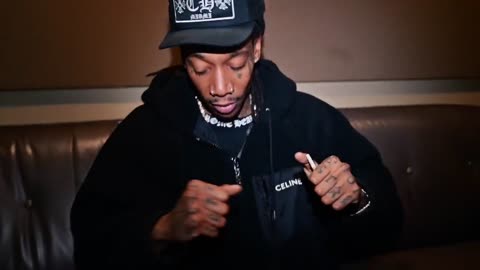 Wiz Khalifa - So Many Pounds Freestyle [Official Video]