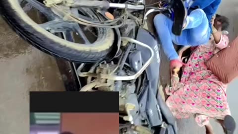 🏍️⚠️ Road Level Mistake Causes Shocking Bike Accident! | Major Crash on Highway 😱