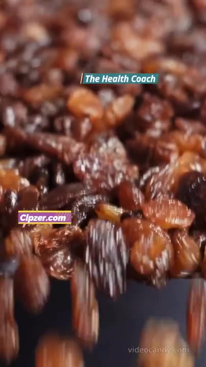 Winter Superfood: Raisins Benefits!