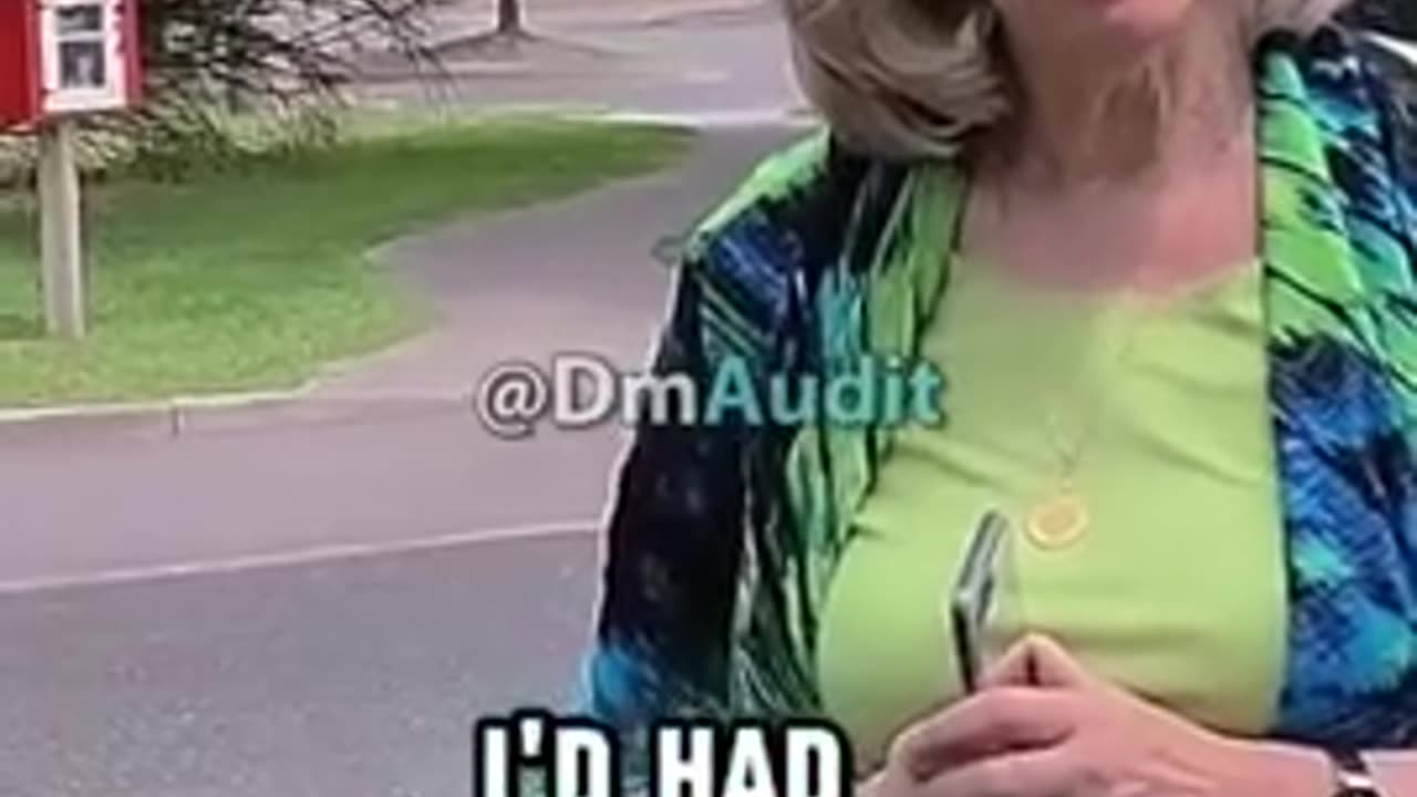 Democrat karen gets caught REMOVING Trump sign from private property.