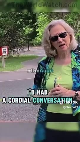 Democrat karen gets caught REMOVING Trump sign from private property.