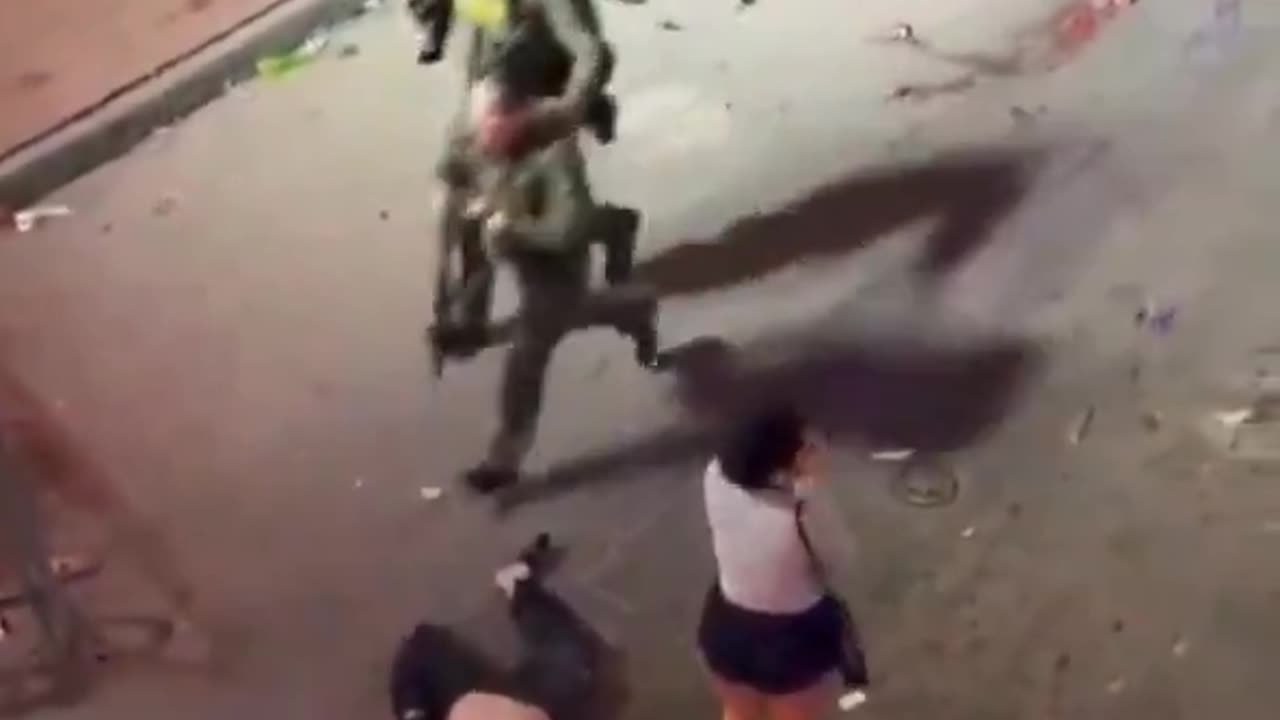 1.- EEUU registra un ataque terrorista en atropello múltiple y fusilamiento en el Barrio Francés