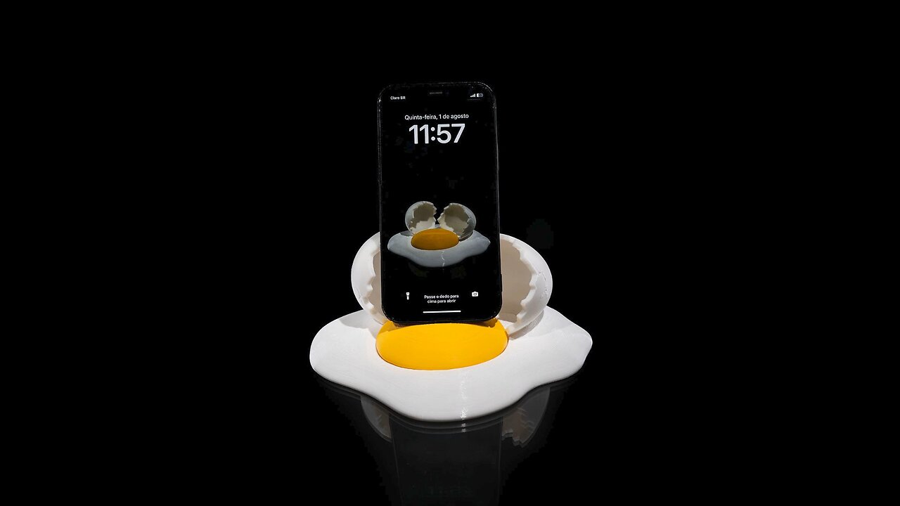 Let's Print: Over Easy Phone Stand
